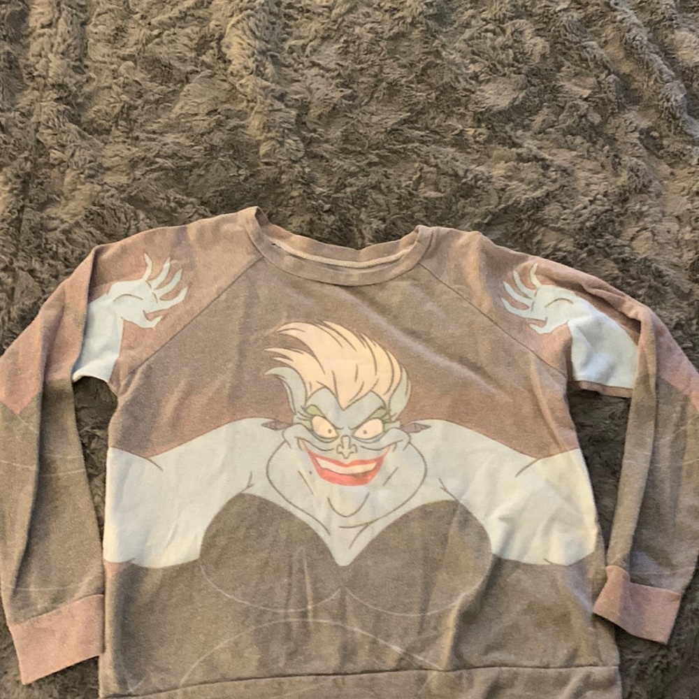 Disney Ursula vintage look sweatshirt
